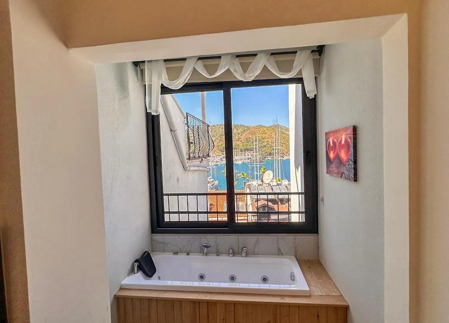 Mykonut Boutique Suites Fethiye 2*,